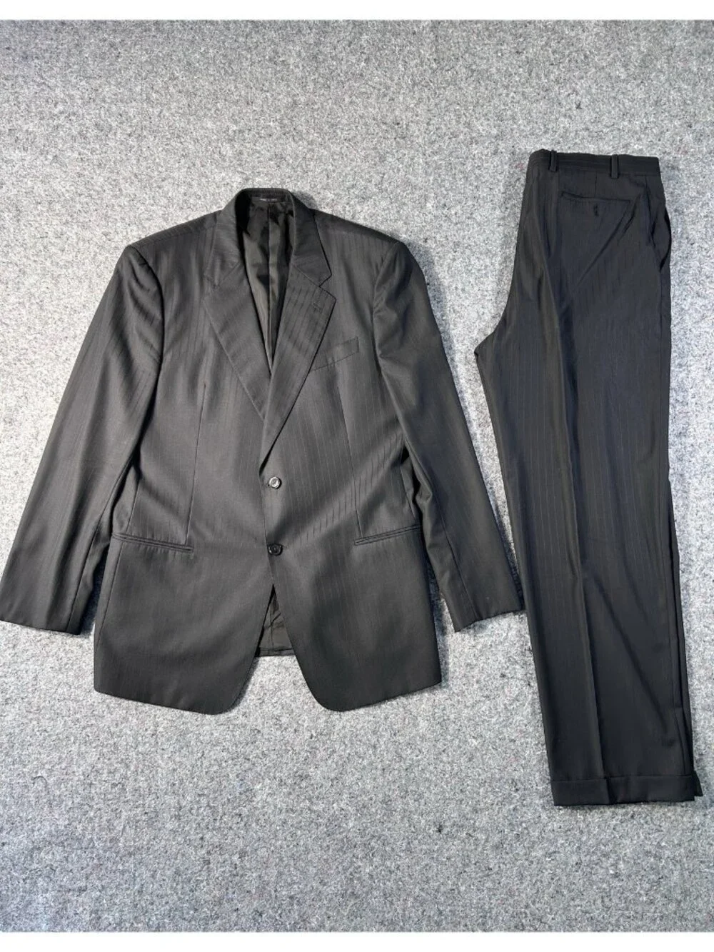 Armani Collezioni Men’s 2 Piece Wool Suit Dark Brown Pinstripe Made In Italy 44